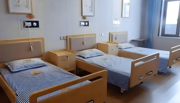 毕业生深户入户_不会唱歌却开演唱会，58岁的郑伊健消费情怀？ 的方驱动法这种有了数据